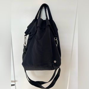 Lululemon “On My Level 2.0” bag